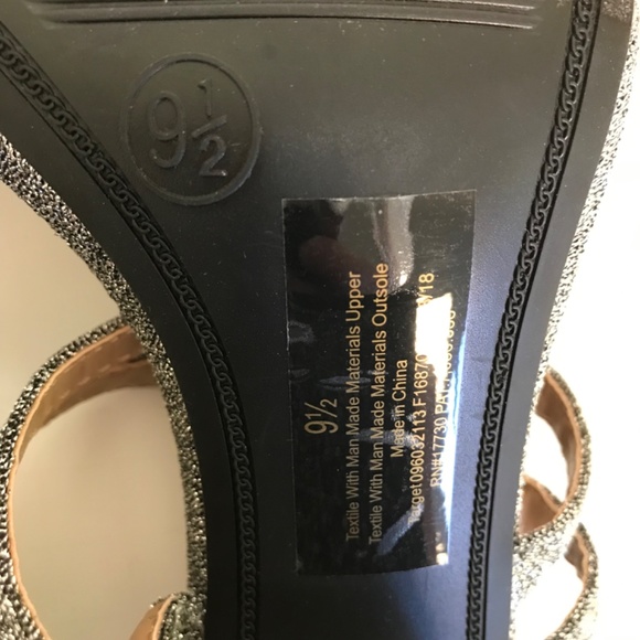 A NEW DAY Silver Heeled Sandals Estealla Chunky Block Heel New Women’s Size 9.5 - Picture 14 of 15